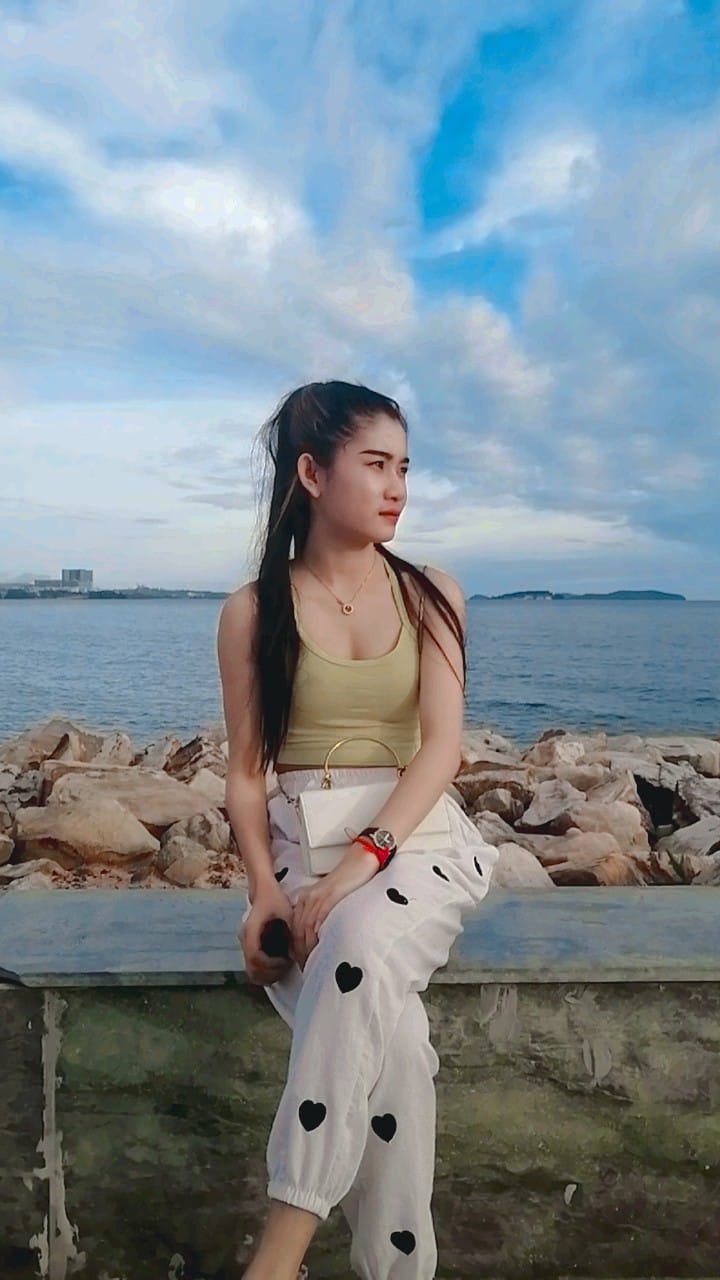 HOÀNG MINH THƯ