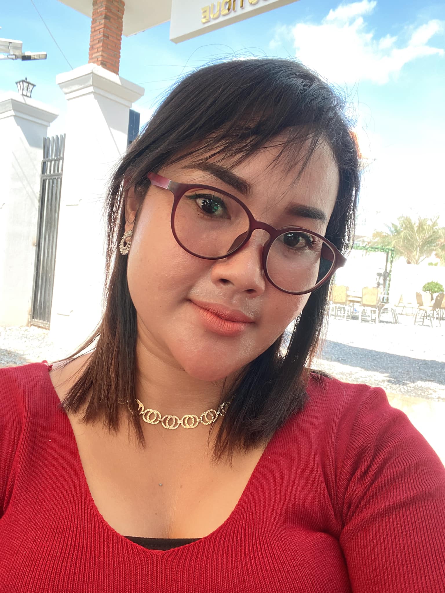 THU HƯƠNG